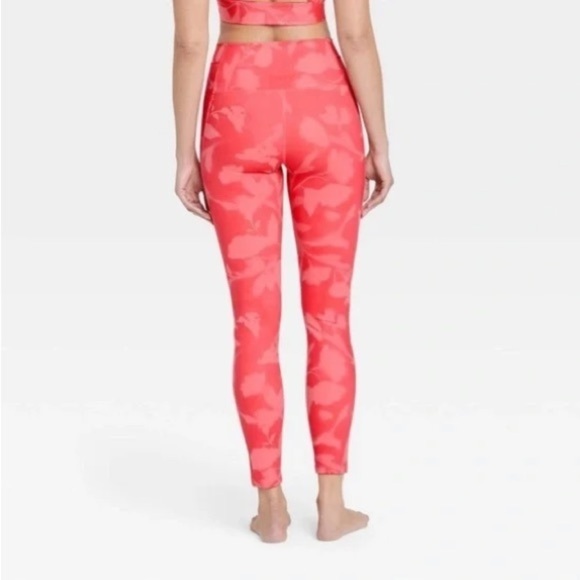 All in Motion High Rise Legging Pink Floral | Large - Picture 2 of 7